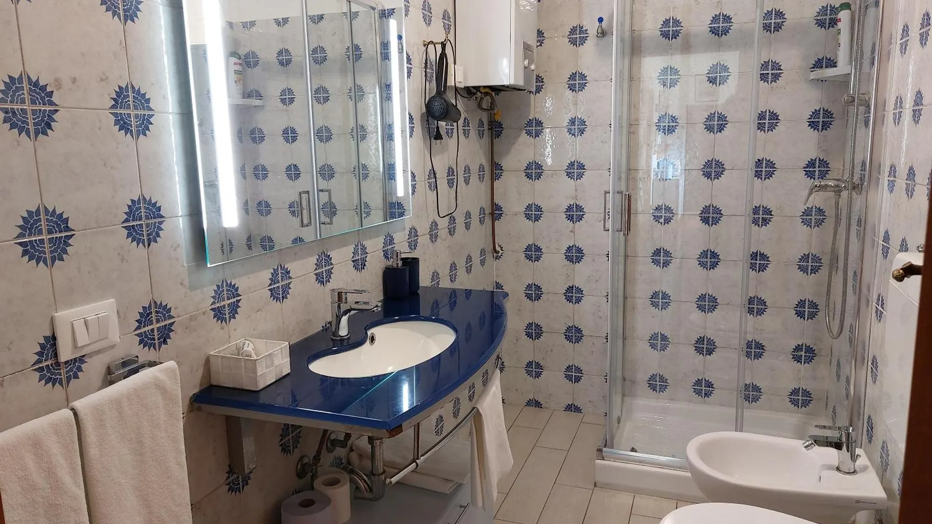 B&B Soleluna Pisa Bed & Breakfast